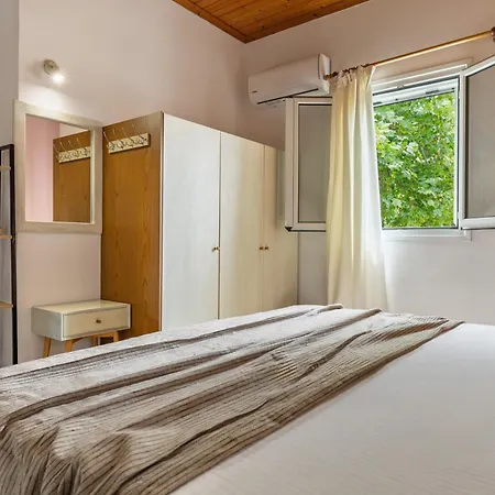 Nemorosa Apartament Méson Yerakaríon